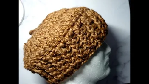 A beginner-friendly chic beret pattern in five rounds