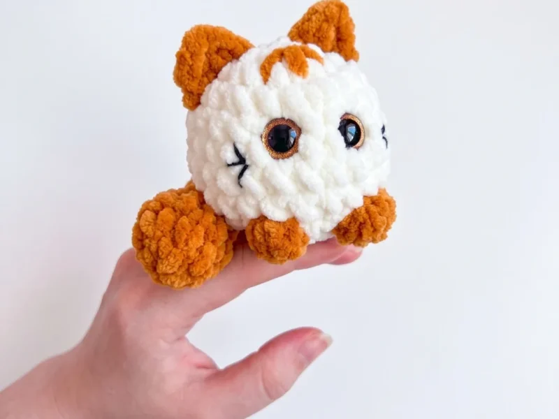 Chubby round cat amigurumi pattern with built-in ears