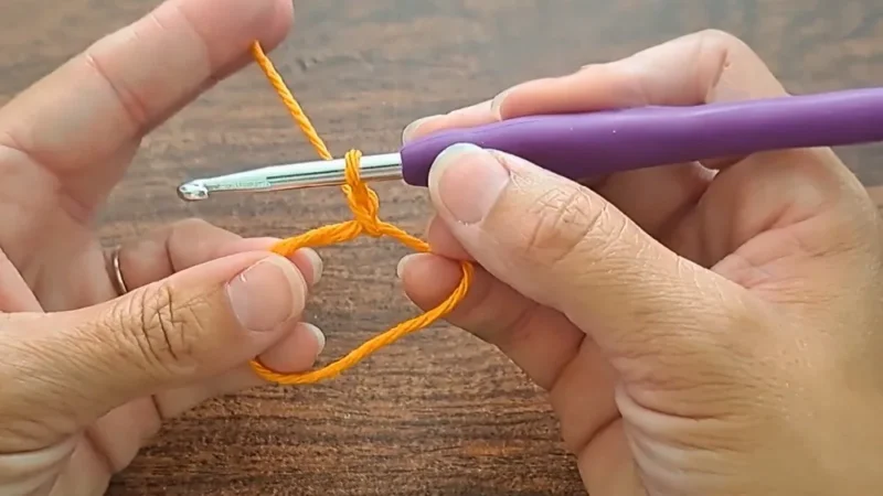 Easy Crochet Mason Jar Drink Lid Pattern with Straw Opening — photo 3