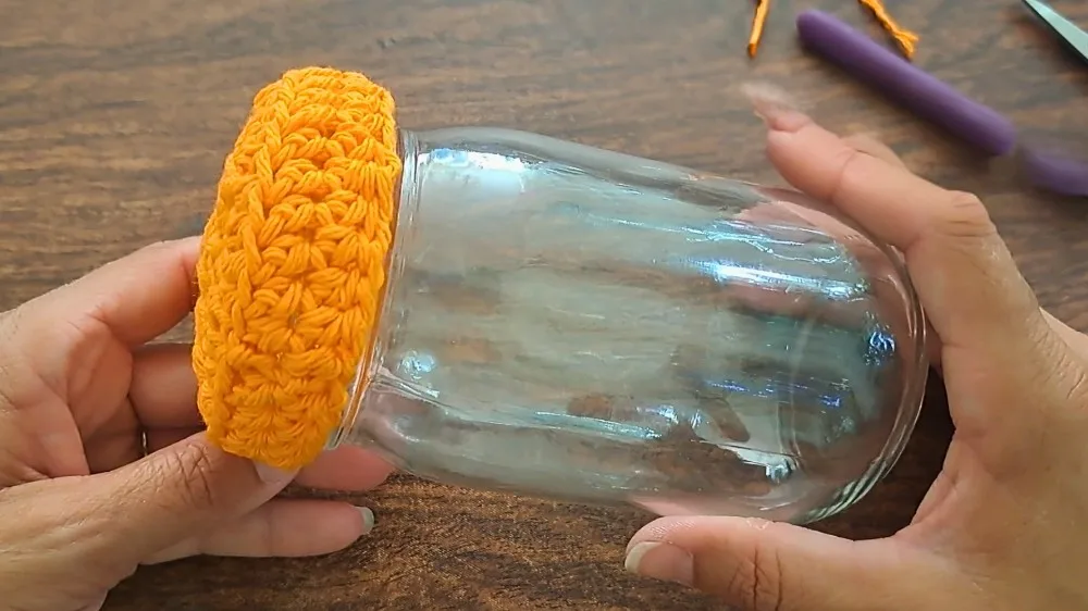 Easy Crochet Mason Jar Drink Lid Pattern with Straw Opening