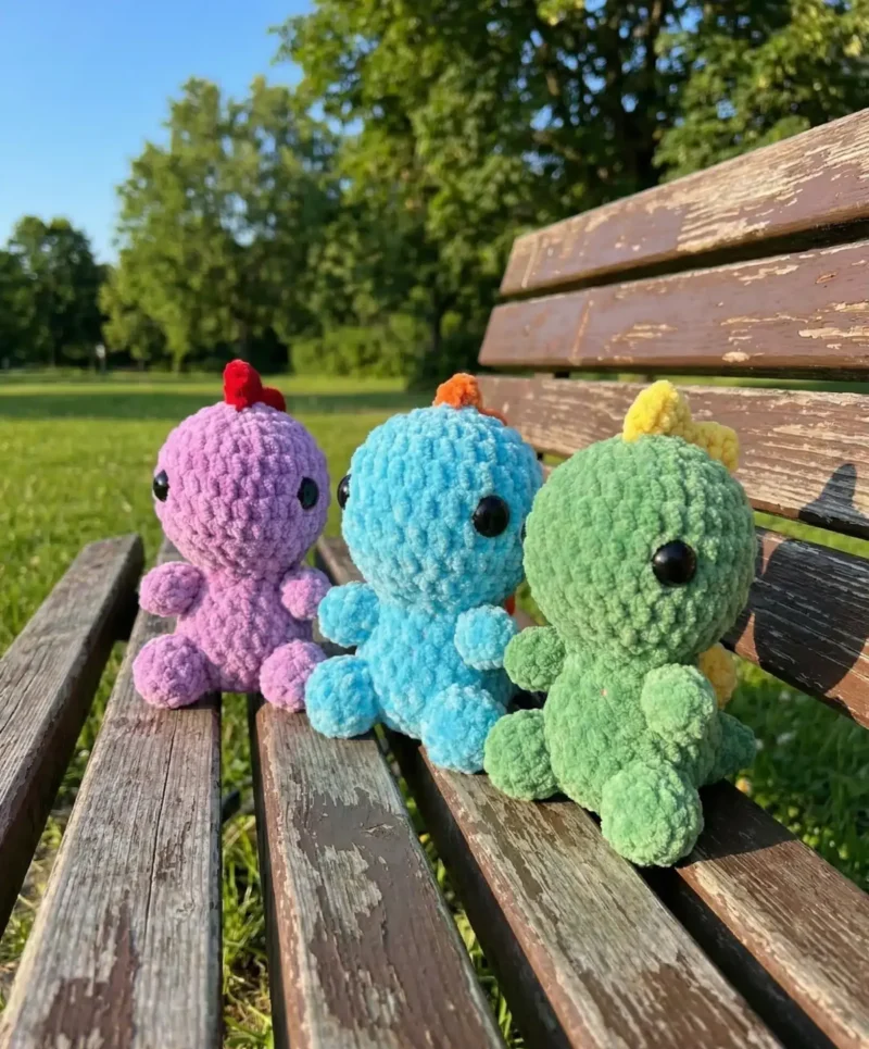 Crochet a no-sew amigurumi dinosaur in one continuous piece — photo 2