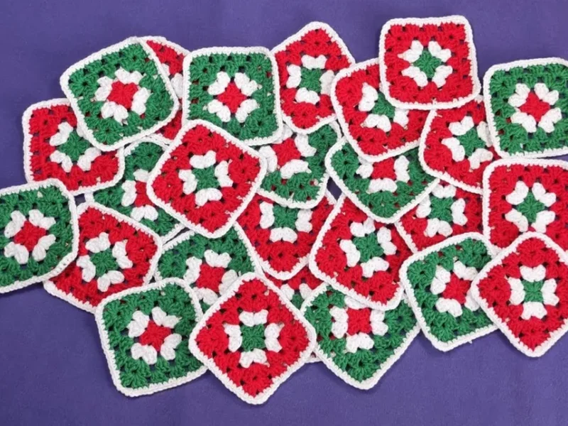 Three-color granny square motifs for a mix-and-match set