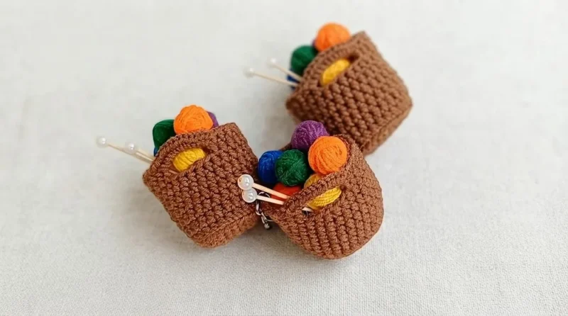 Mini Yarn Basket Keychain Crochet Pattern — photo 2